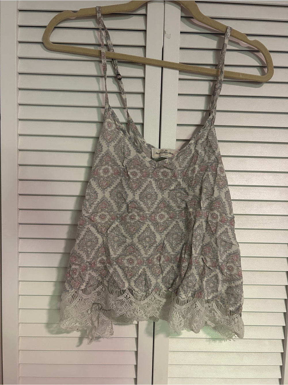 Abercrombie & Fitch Gray and Pink Floral Lace-Hem Cami